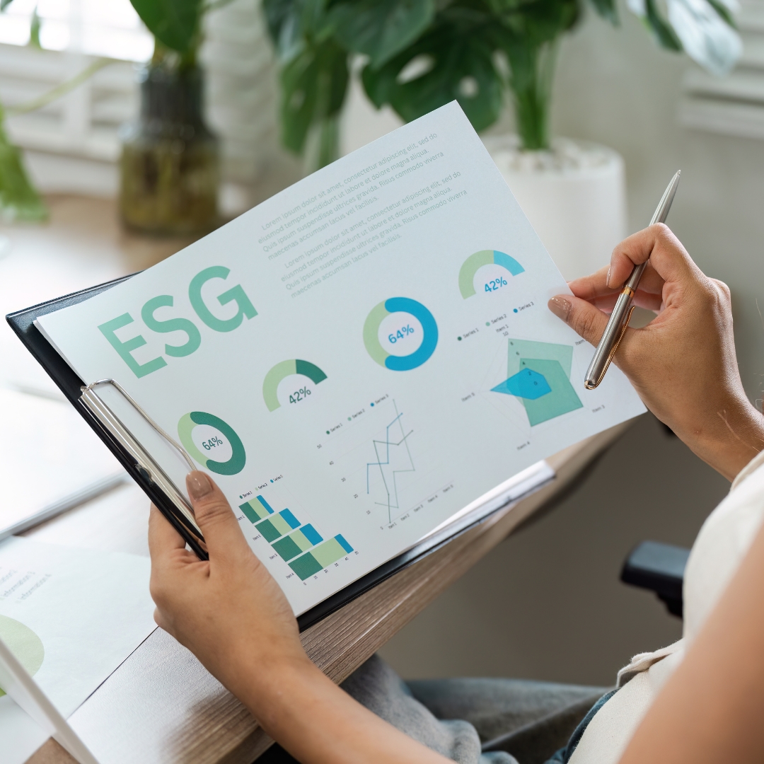 sec-dich-vu-chia-khoa-nang-tam-quan-tri-ben-vung-AA1000