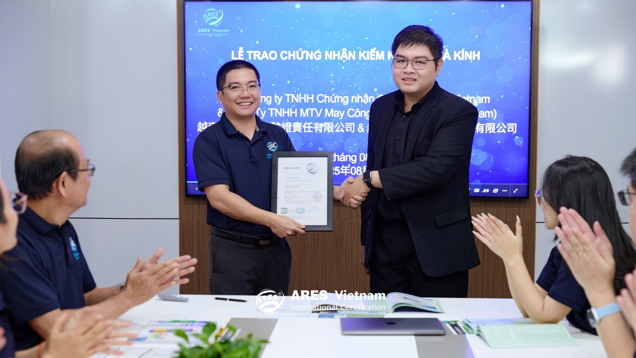 doi-tac-chien-lục-dong-hanh-cung-DN-tren-hanh-trinh-chinh-phuc-ISO