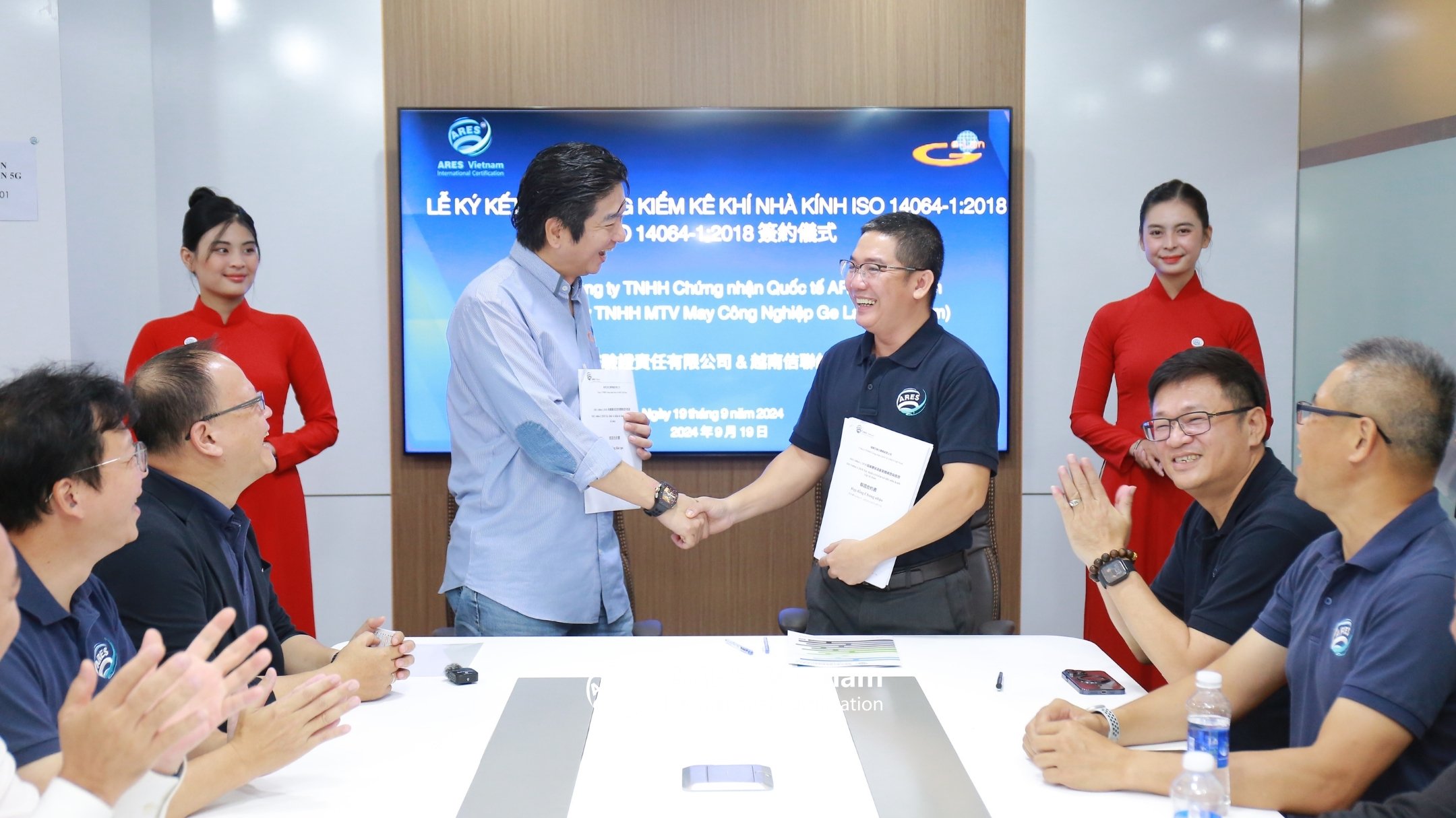 khai-truong-ares-vietnam (2)