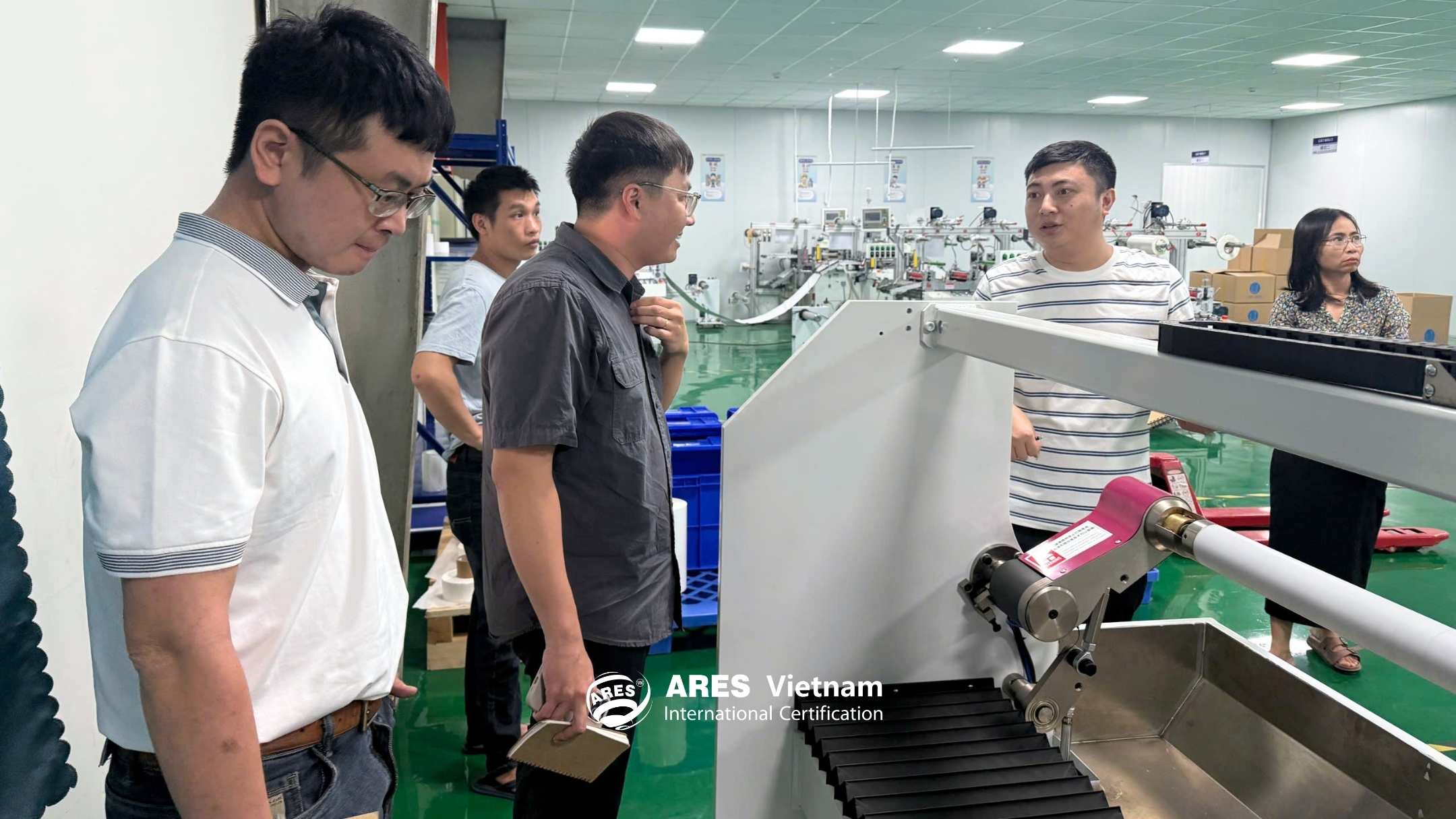 越南亚瑞仕专家团队于 YMX VIETNAM ELECTRONIC TECHNOLOGY COMPANY LIMITED 开展 ISO 9001 与 ISO 14001 评估工作