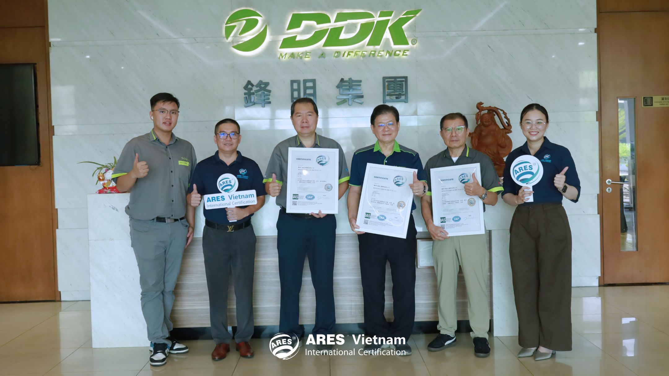 Chuyên gia ARES Vietnam trao chứng nhận ISO cho đại diện công ty TNHH Pro Active Global Việt Nam (ảnh 5)